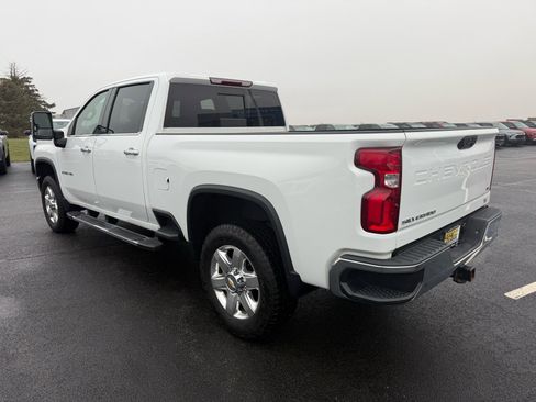 Used 2022 Chevrolet Silverado 2500 LTZ image 3