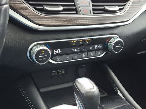 Certified 2022 Nissan Altima 2.5 SL FWD image 18