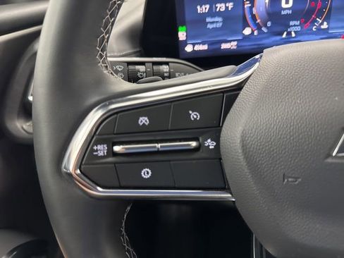 Used 2026 Chevrolet Traverse LT AWD/4WD image 12