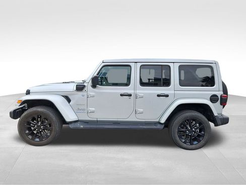 Used 2023 Jeep Wrangler Unlimited Sahara image 4