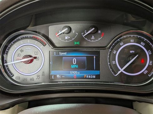 Used 2017 Buick Regal Premium w/ Driver Confidence Package #2 image 27