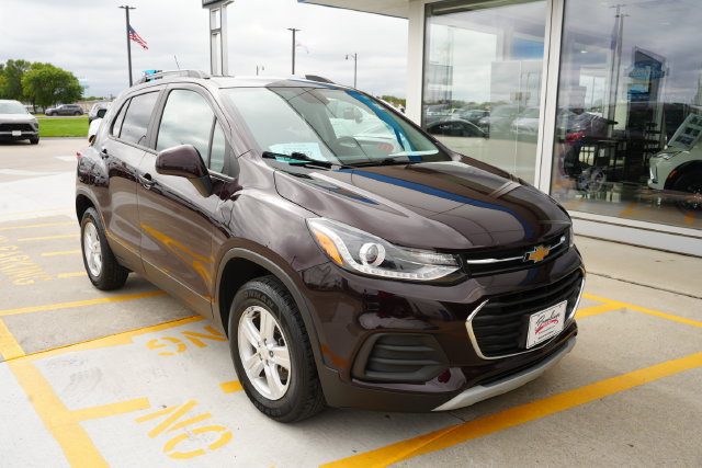 Used 2021 Chevrolet Trax LT AWD/4WD image 29