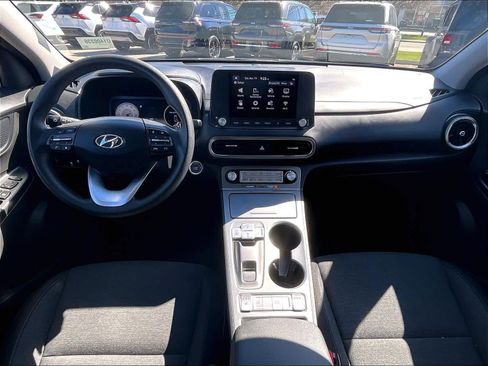 Used 2023 Hyundai Kona SE image 21
