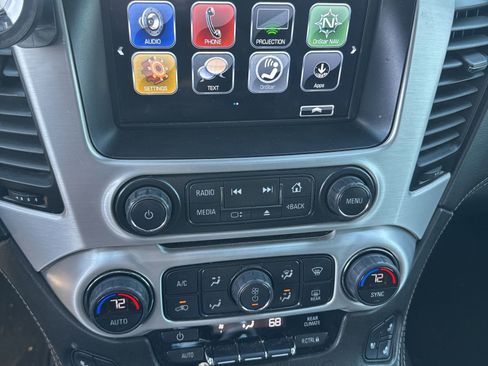 Used 2020 GMC Yukon SLT image 11