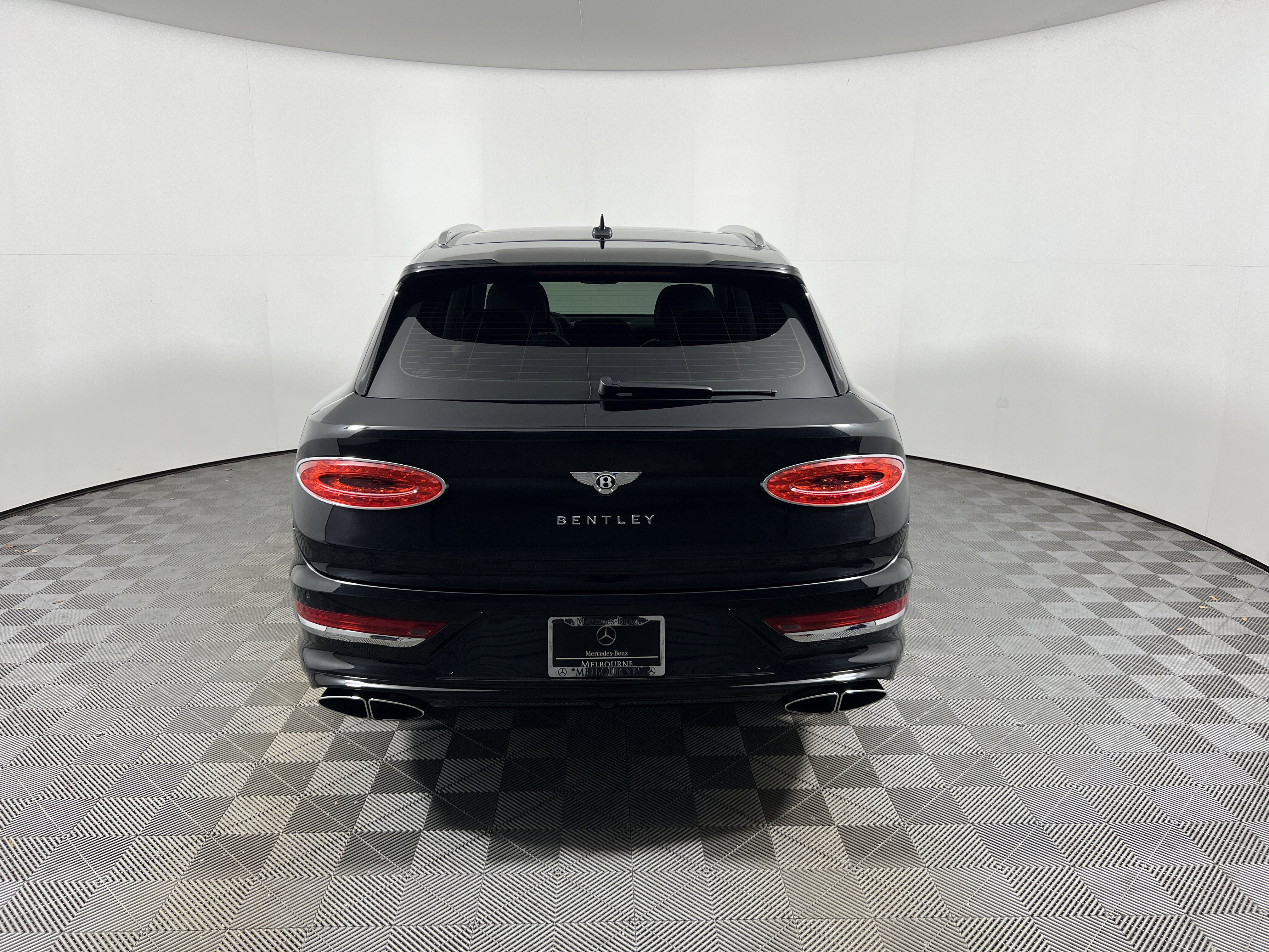 Used 2021 Bentley Bentayga AWD/4WD image 4