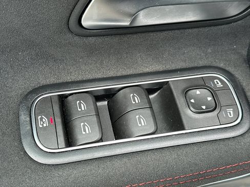 Used 2022 Mercedes-Benz CLA 35 AMG 4MATIC image 12