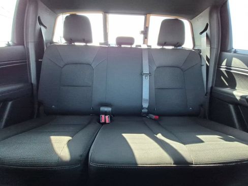 Certified 2024 Chevrolet Colorado LT w/ LT Convenience Package II RWD image 5