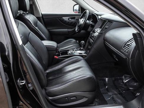 Used 2013 INFINITI FX37 AWD w/ Premium Pkg image 26