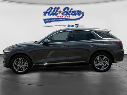 Used 2025 Genesis GV70 2.5T AWD/4WD image 8