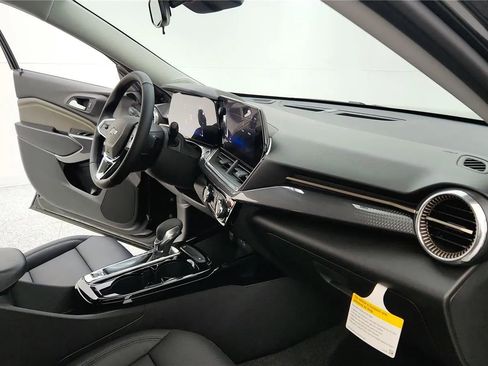 New 2026 Chevrolet Trax ACTIV w/ Driver Confidence Package FWD image 35