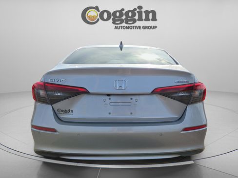 Used 2024 Honda Civic Touring image 5