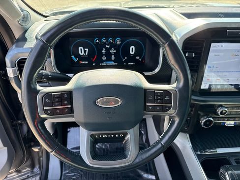 Used 2022 Ford F150 Limited image 16