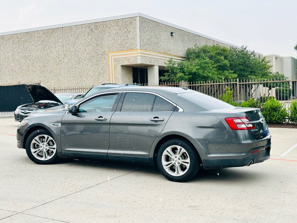 Used 2015 Ford Taurus SEL FWD image 5
