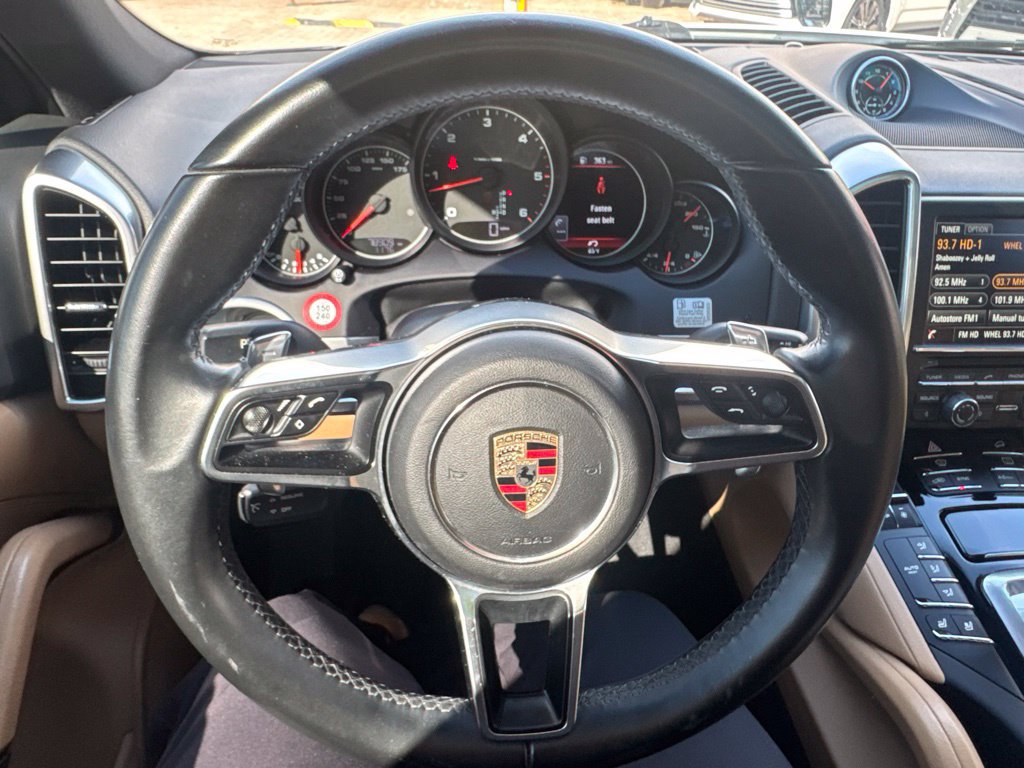 Used 2016 Porsche Cayenne Diesel AWD/4WD image 16