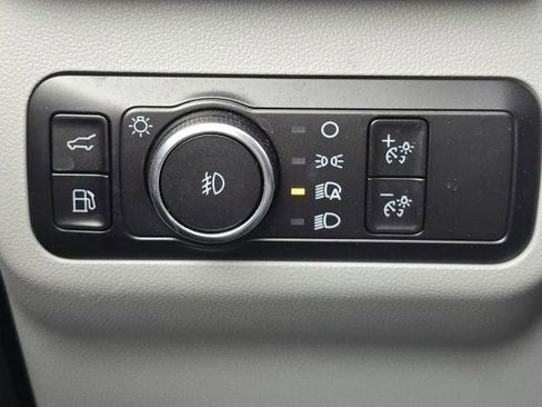 Certified 2025 Ford Escape PHEV w/ PHEV Premium Package image 15