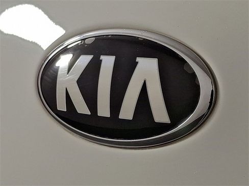 Used 2015 Kia Sportage LX image 30