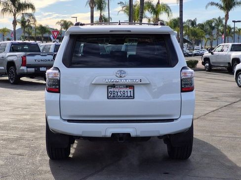 Used 2022 Toyota 4Runner SR5 Premium image 7