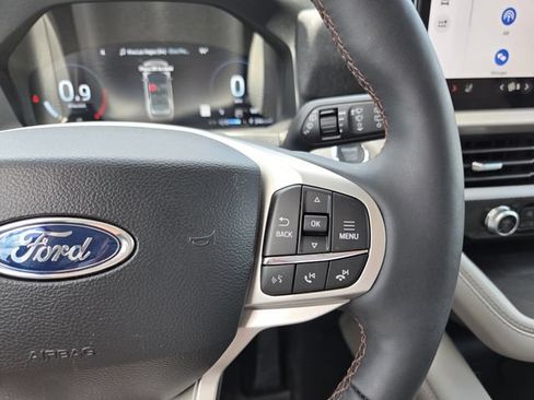 New 2026 Ford Explorer Active w/ Active Comfort Package AWD/4WD image 17