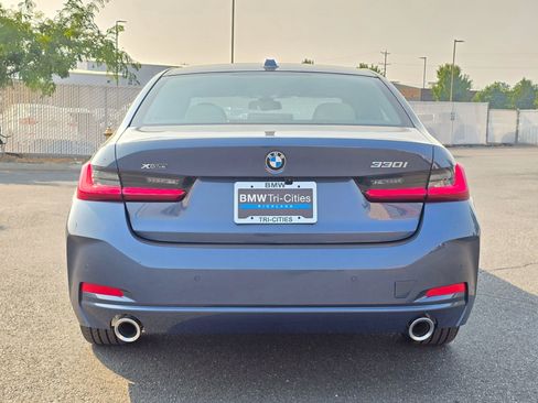 New 2026 BMW 330i xDrive Sedan w/ Premium Package AWD/4WD image 5