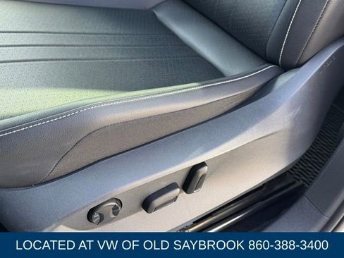 Certified 2024 Volkswagen Tiguan SE R-Line AWD/4WD image 36