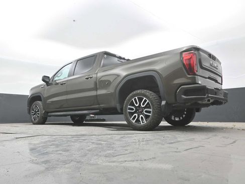 Used 2023 GMC Sierra 1500 AT4 w/ AT4 Premium Package AWD/4WD image 38