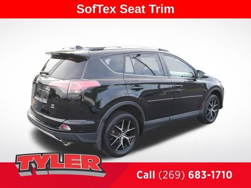 Used 2017 Toyota RAV4 SE w/ Power Extra Value Package AWD/4WD image 8