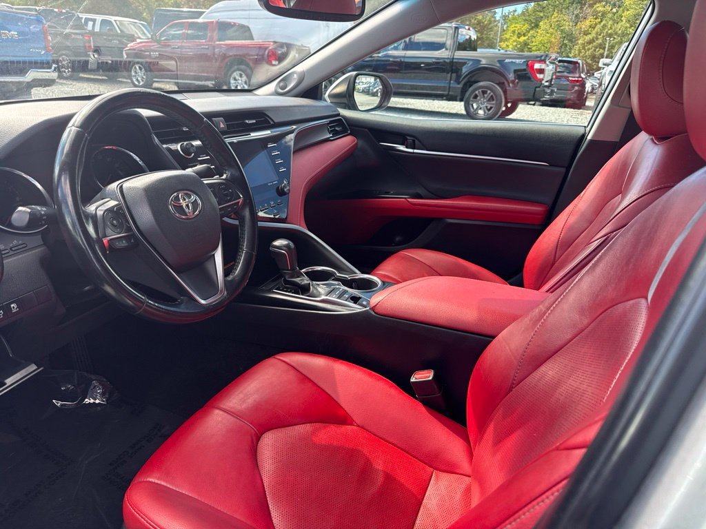 Used 2019 Toyota Camry XSE w/ Driver Assist Package FWD image 3