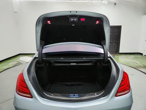 Used 2014 Mercedes-Benz S 550 Sedan image 32
