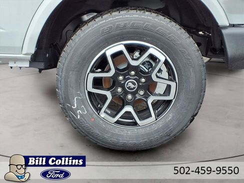 Used 2024 Ford Bronco Outer Banks image 12