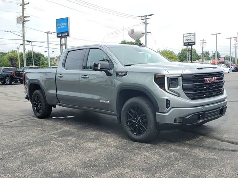 New 2026 GMC Sierra 1500 AT4 w/ AT4 Premium Package AWD/4WD image 2