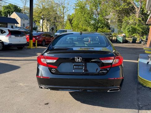 Used 2022 Honda Accord Sport image 4