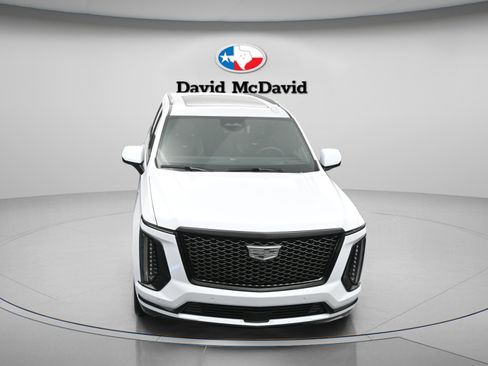 Used 2026 Cadillac Escalade Platinum Sport w/ LPO, ONYX Package image 37