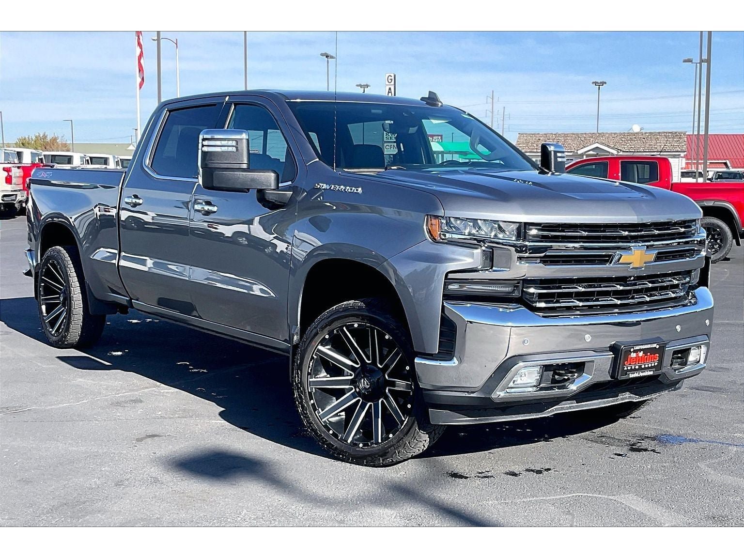 Used 2020 Chevrolet Silverado 1500 LTZ w/ LTZ Plus Package AWD/4WD image 2
