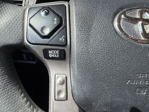 Used 2023 Toyota 4Runner SR5 AWD/4WD image 19