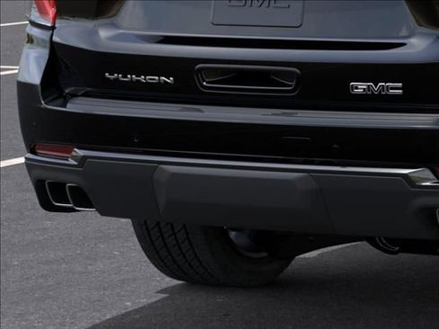 New 2026 GMC Yukon XL Denali Ultimate AWD/4WD image 14
