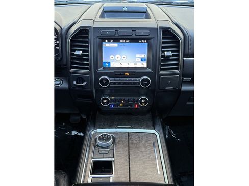 Used 2019 Ford Expedition Max Limited RWD image 23