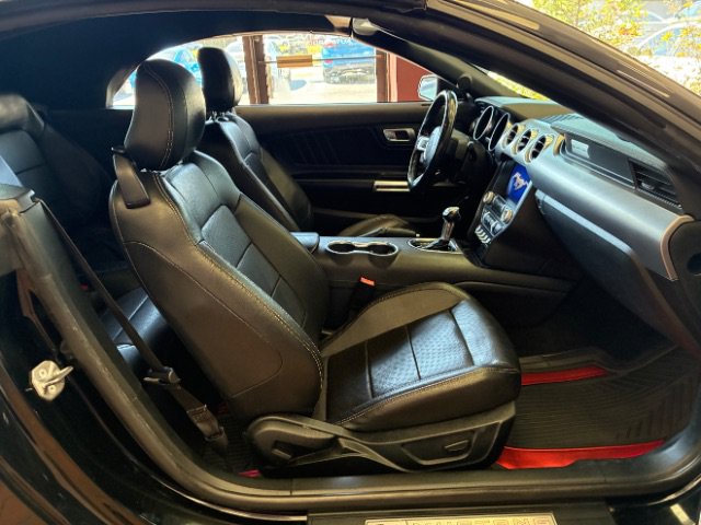 Used 2022 Ford Mustang Premium RWD image 26