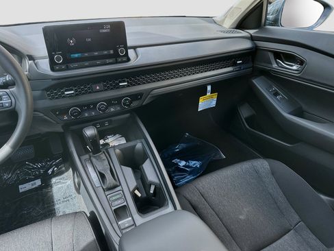 New 2025 Honda Accord SE image 17