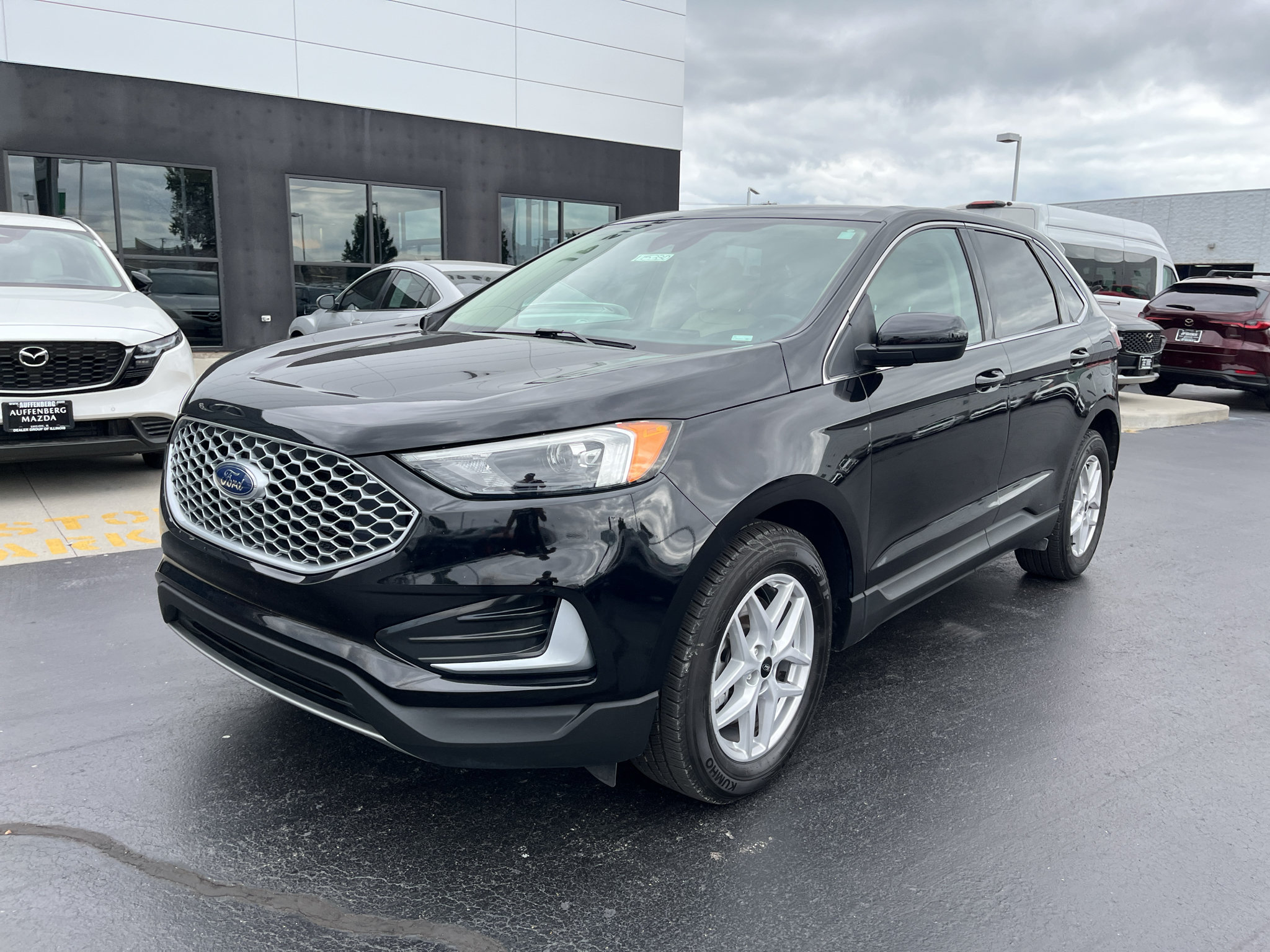 Used 2024 Ford Edge SEL AWD/4WD image 4