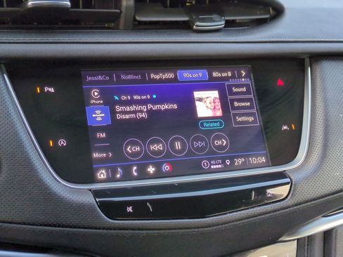 Used 2024 Cadillac XT6 Luxury w/ LPO, Floor Liner Package image 29