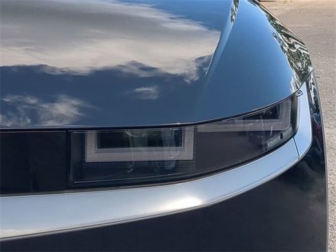 Used 2023 Hyundai Ioniq 5 Limited w/ Cargo Package image 10