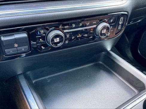 Used 2024 Chevrolet Silverado 3500 High Country w/ High Country Premium Package AWD/4WD image 25