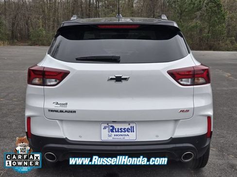 Used 2023 Chevrolet TrailBlazer RS w/ Sun and Liftgate Package FWD image 10