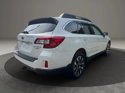 Used 2015 Subaru Outback 3.6R Limited AWD/4WD image 8