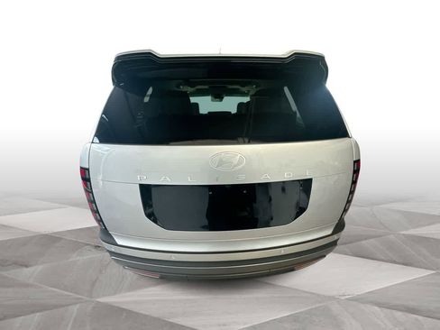 Used 2026 Hyundai Palisade SEL FWD image 7