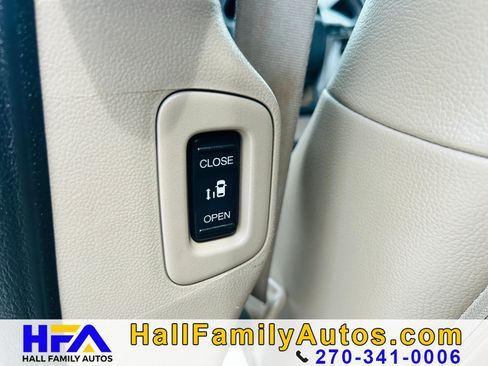 Used 2017 Honda Odyssey EX-L image 36