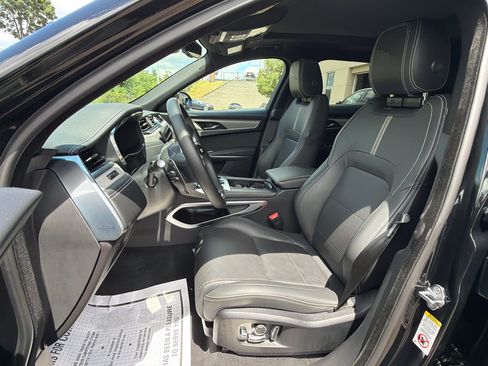 Certified 2026 Jaguar F-PACE R-Dynamic S AWD/4WD image 21