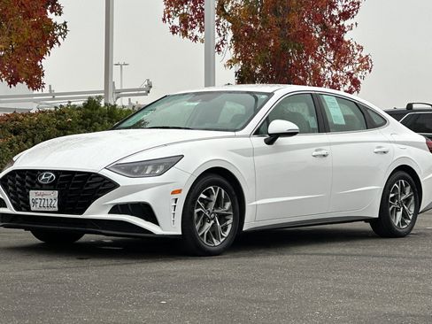 Used 2023 Hyundai Sonata SEL w/ Preferred Accessory Package image 8