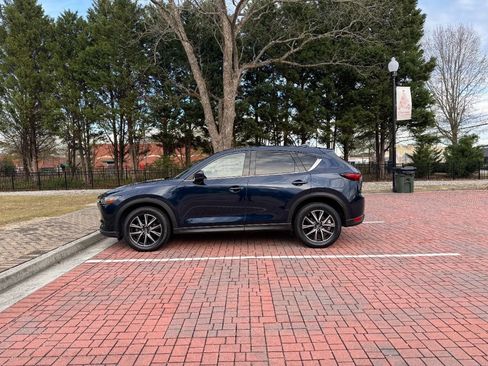 Used 2017 MAZDA CX-5 Grand Touring w/ Premium Package image 3