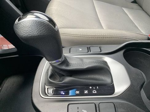 Used 2018 Hyundai Santa Fe Sport w/ 2.4L Value Package 02 FWD image 24